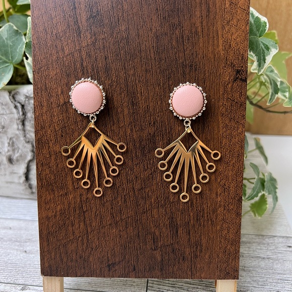 Gold & Pink Art Nouveau-Inspired Dangle Earrings - Trendy Retro Earrings - Picture 5 of 12